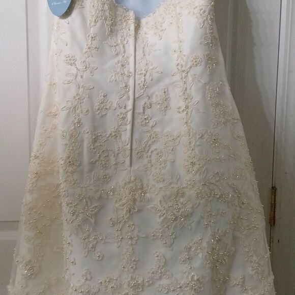 Alfred Angelo 1774NT Ivory  HiLo Lace Wedding Dress and wedding veil  Sz 18 - Picture 10 of 15